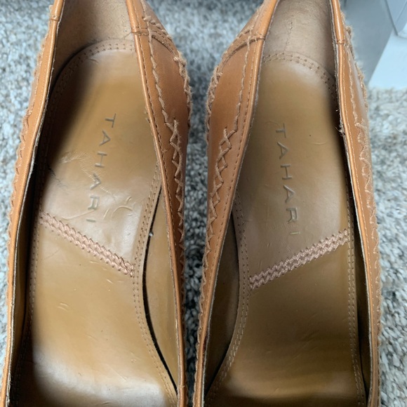 Tahari Heels - Picture 3 of 8